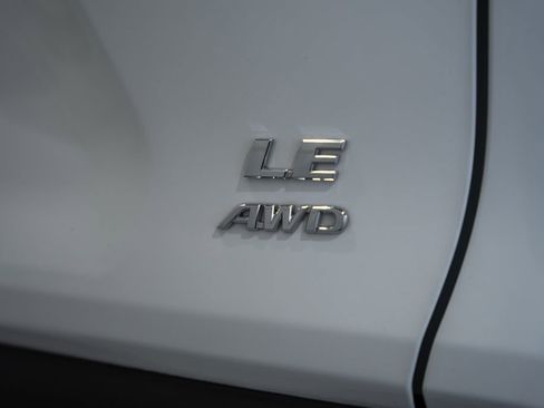 Used 2024 Toyota RAV4 LE image 7