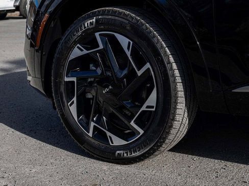 Used 2024 Kia Sportage SX image 7