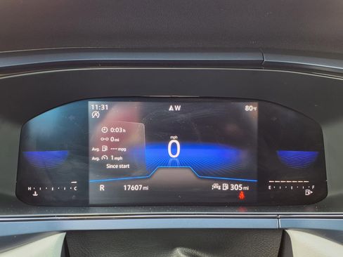 Used 2022 Volkswagen Taos SE image 29