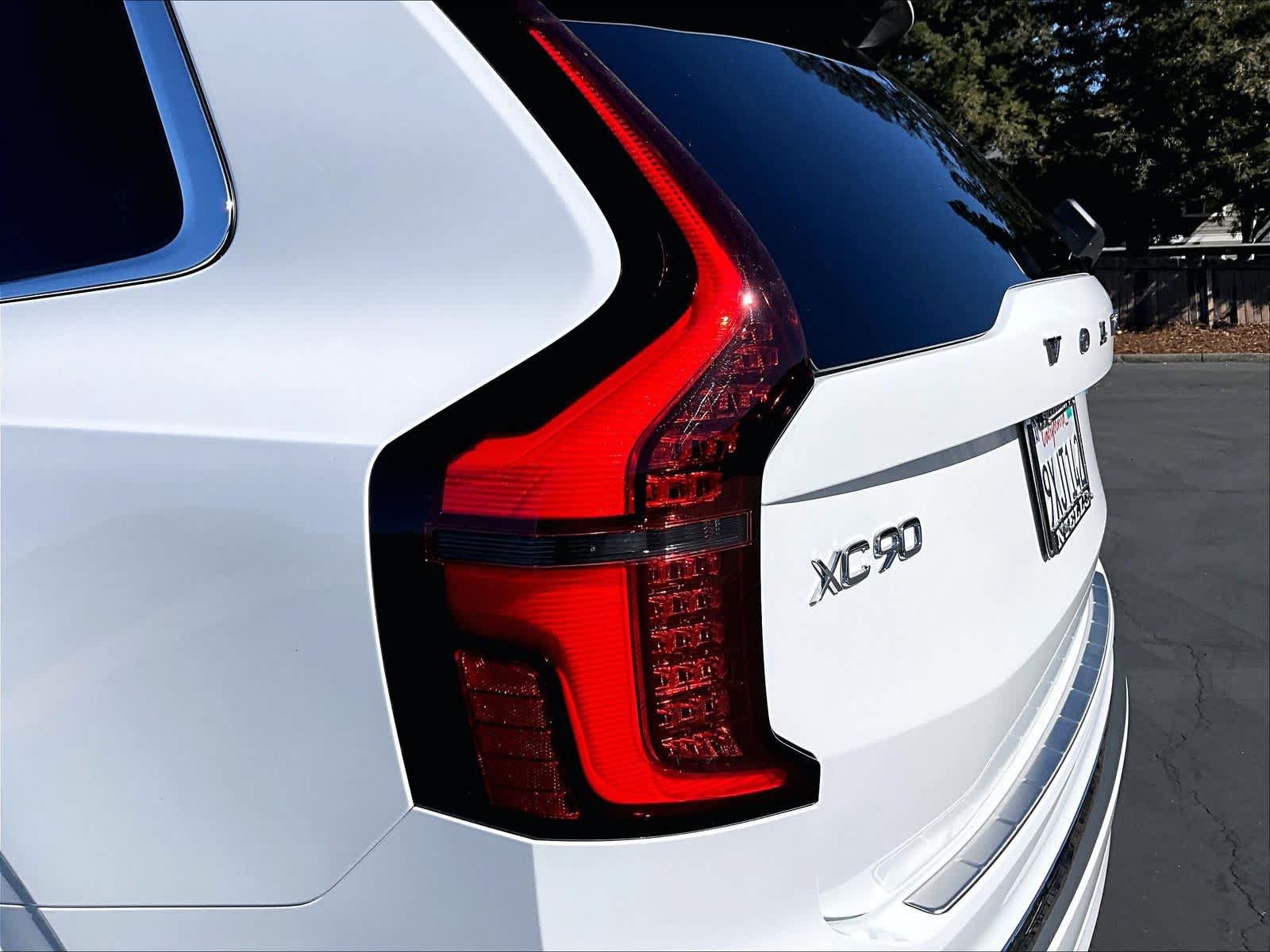 Used 2026 Volvo XC90 T8 Plus w/ Protection Package Premier AWD/4WD image 34