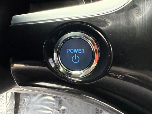 Used 2022 Toyota Prius Prime XLE image 24