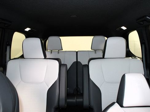 Used 2025 Lexus TX 500h AWD w/ Technology Package image 20