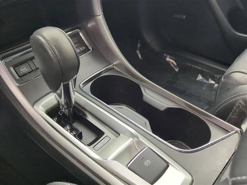 Used 2020 Subaru Ascent Limited w/ Technology Package image 11