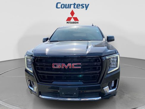 Used 2022 GMC Yukon XL SLT w/ SLT Premium Package AWD/4WD image 10