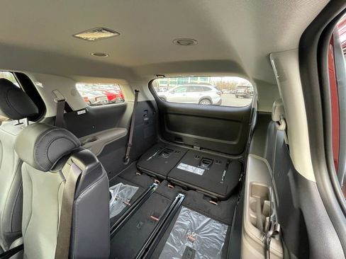 New 2026 Kia Carnival image 26