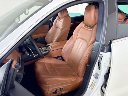 Used 2019 Maserati Levante S GranSport image 14