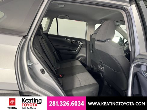 Certified 2025 Toyota RAV4 XLE AWD/4WD image 20