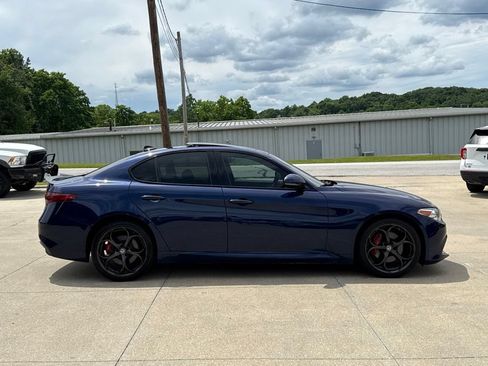 Used 2019 Alfa Romeo Giulia Ti Sport w/ Quick Order Package 22S Sport AWD/4WD image 20