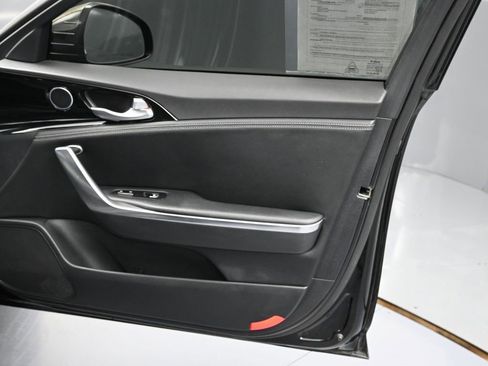 Used 2023 Kia Stinger GT-Line image 33