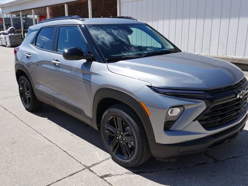New 2026 Chevrolet TrailBlazer LT w/ Convenience Package image 2