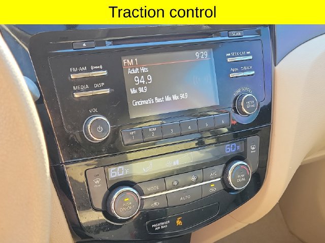 Used 2014 Nissan Rogue SV w/ SV Moonroof Package AWD/4WD image 15