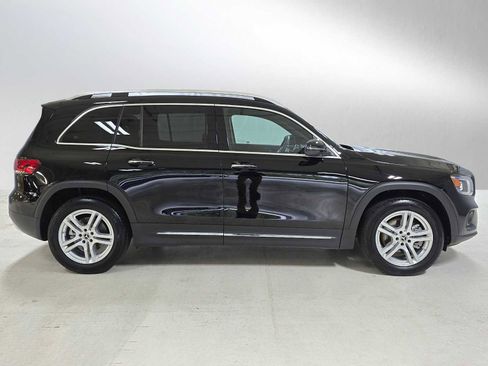 Certified 2023 Mercedes-Benz GLB 250 4MATIC image 2