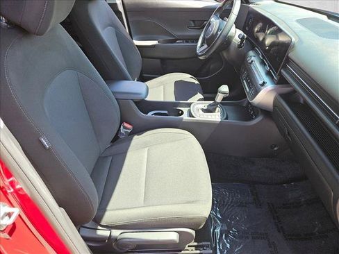 Used 2025 Hyundai Kona SEL FWD image 25