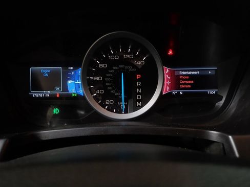 Used 2013 Ford Explorer XLT AWD/4WD image 25