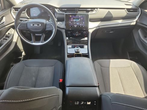 Used 2023 Jeep Grand Cherokee L Laredo w/ Luxury Tech Group I RWD image 11