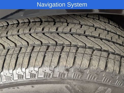 Certified 2024 GMC Yukon XL Denali AWD/4WD image 11