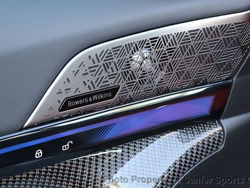 Used 2025 BMW M5 w/ Carbon Package image 49