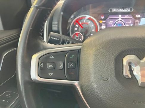 Used 2022 RAM 1500 Laramie AWD/4WD image 36