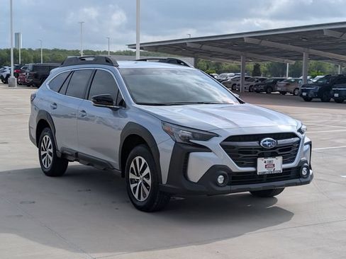 Certified 2025 Subaru Outback Premium w/ Popular Package #1A AWD/4WD image 7
