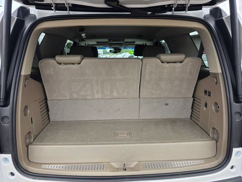 Used 2018 Chevrolet Tahoe Premier AWD/4WD image 25