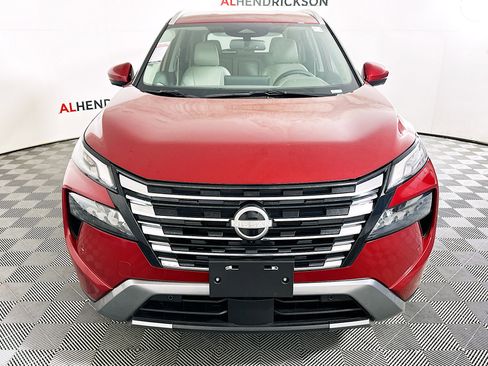 Used 2025 Nissan Rogue SL image 8