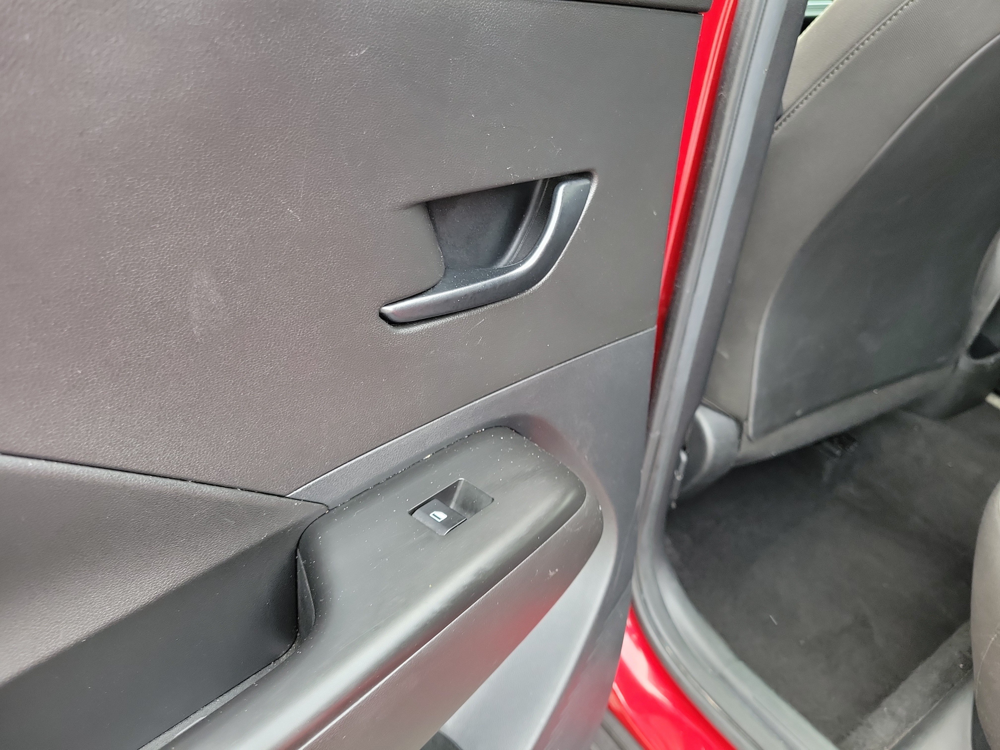 Used 2025 Hyundai Kona SEL AWD/4WD image 13