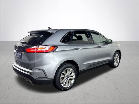 Used 2022 Ford Edge Titanium image 6