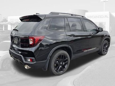 Certified 2024 Honda Passport Black Edition image 6
