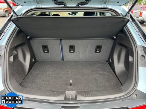 Used 2023 Chevrolet Bolt EUV Premier w/ Super Cruise Package FWD image 10