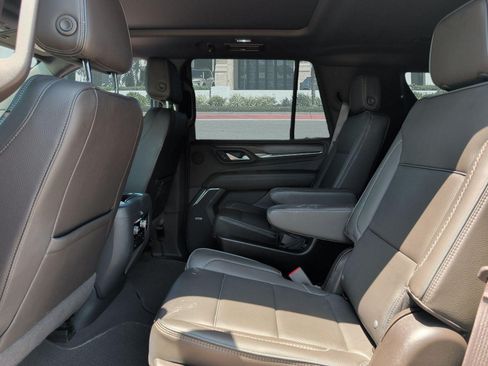 Used 2022 GMC Yukon Denali w/ Max Trailering Package AWD/4WD image 26
