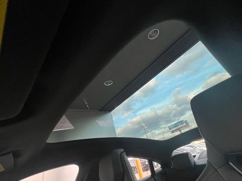 Used 2023 Audi e-tron GT Prestige w/ Prestige Package image 33