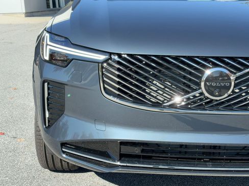 Used 2026 Volvo XC90 B6 Plus w/ Protection Package image 11