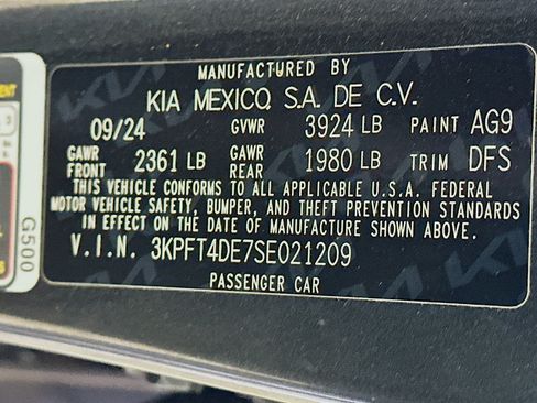 Used 2025 Kia K4 LXS image 12