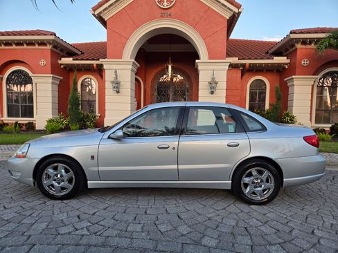 Used 2005 Saturn L-Series L300 FWD image 13