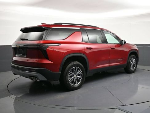 Certified 2026 Chevrolet Traverse LT w/ Driver Confidence Package AWD/4WD image 5
