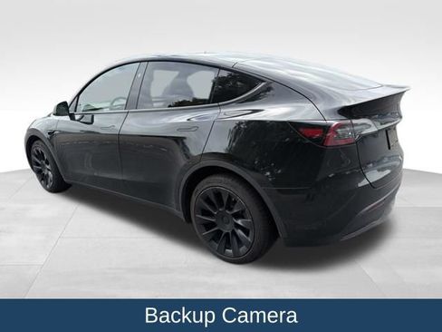 Used 2025 Tesla Model Y Long Range AWD/4WD image 9