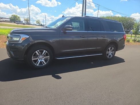 Used 2023 Ford Expedition Max XLT RWD image 6
