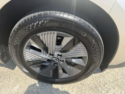 Used 2025 Nissan Murano SL AWD/4WD image 5
