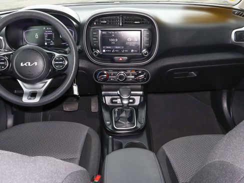 Used 2023 Kia Soul LX w/ Option Group 015 image 10