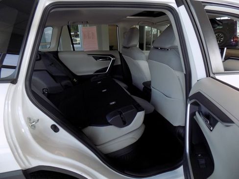 Used 2019 Toyota RAV4 Limited w/ Limited Grade Weather Package AWD/4WD image 34