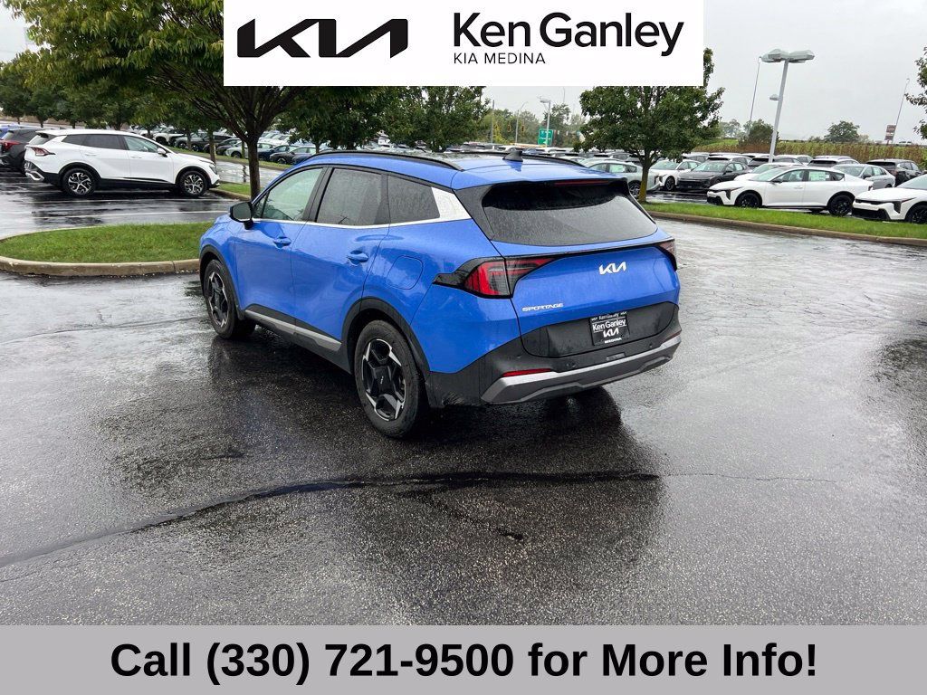 Certified 2026 Kia Sportage EX w/ EX Panorama Roof Package FWD image 15