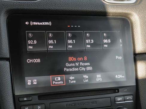 Used 2018 Porsche 718 Cayman S RWD image 26