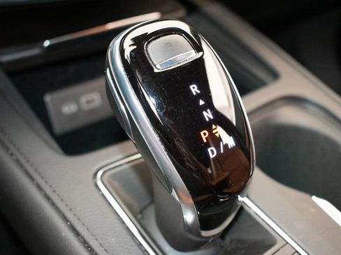 Used 2023 Cadillac XT4 Premium Luxury AWD/4WD image 32