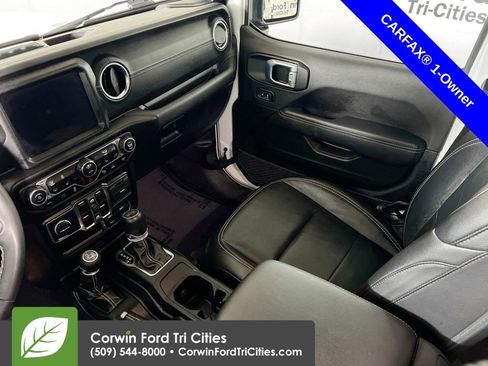 Used 2023 Jeep Wrangler Unlimited Sahara w/ Cold Weather Group image 27