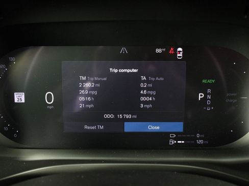 Certified 2023 Volvo XC60 T8 Plus AWD/4WD image 12