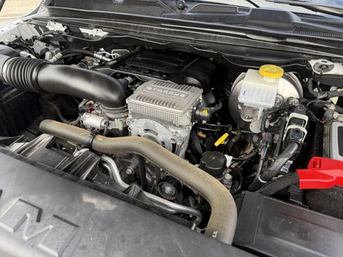 Used 2024 RAM 1500 Laramie image 32