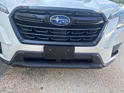 Used 2023 Subaru Forester AWD/4WD image 11