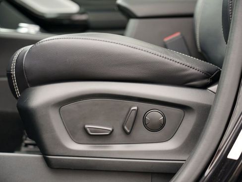 Used 2023 Ford Explorer ST w/ Technology Package image 15