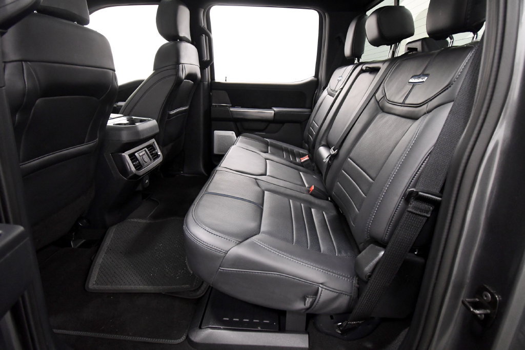 Used 2025 Ford F350 Platinum w/ FX4 Off-Road Package AWD/4WD image 15