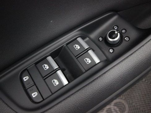 Used 2022 Audi Q7 2.0T Premium Plus image 12